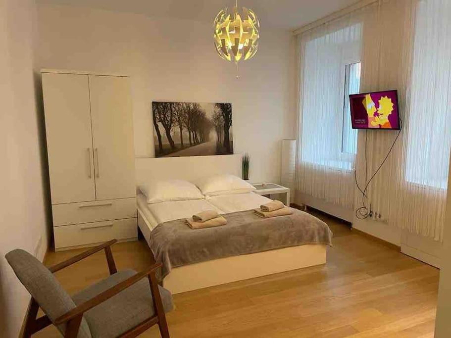 Akh - Uni 10Min - Zentrum 10 Min Vídeň Exteriér fotografie
